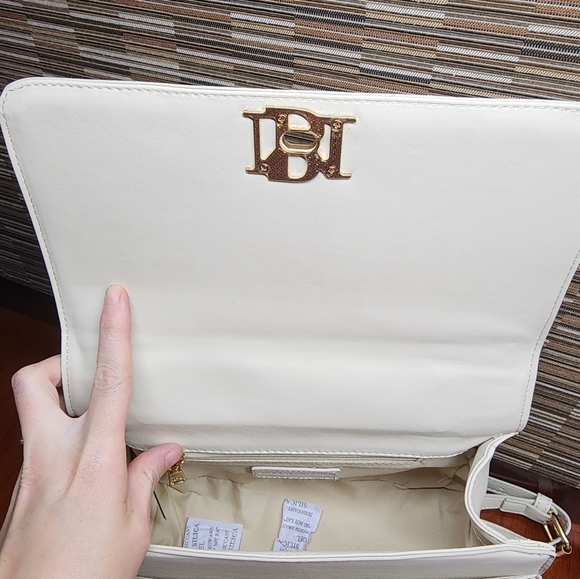 NWT Badgley Mischka Wool Crossbody - Picture 5 of 5